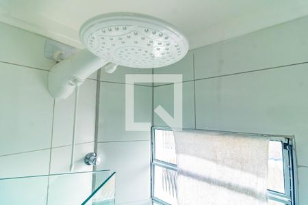 Banheiro de kitnet/studio para alugar com 1 quarto, 11m² em Jardim Oriental, São Paulo