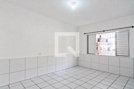 Quarto 1 de casa para alugar com 1 quarto, 75m² em Vila Ramos, São Paulo