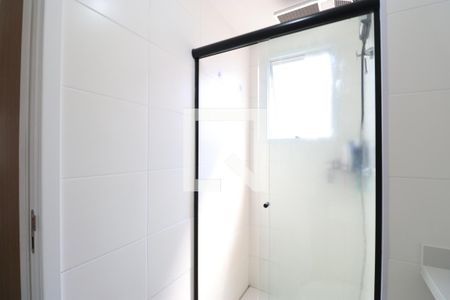 Banheiro de apartamento para alugar com 1 quarto, 28m² em Barra Funda, São Paulo