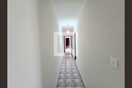 Corredor  de casa à venda com 3 quartos, 220m² em Jardim Santa Clara, Guarulhos
