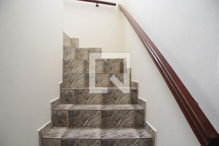 Escada acesso aos Quartos  de casa à venda com 3 quartos, 220m² em Jardim Santa Clara, Guarulhos