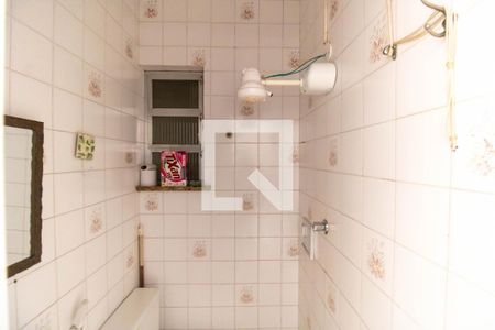 Banheiro de kitnet/studio para alugar com 1 quarto, 24m² em Centro, Niterói