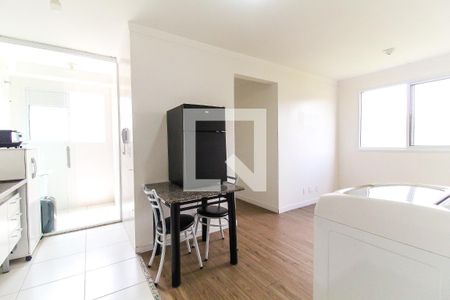 Sala de apartamento para alugar com 2 quartos, 41m² em Jardim Helian, São Paulo