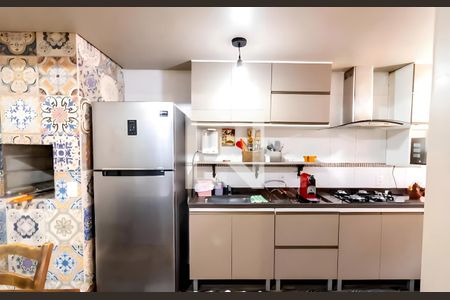 Cozinha de apartamento para alugar com 1 quarto, 45m² em Bela Vista, Porto Alegre