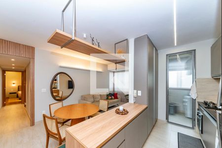 Sala de apartamento para alugar com 2 quartos, 70m² em Vila da Serra, Nova Lima