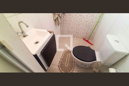 Banheiro da Suíte de casa para alugar com 1 quarto, 140m² em Vila Yolanda, Osasco