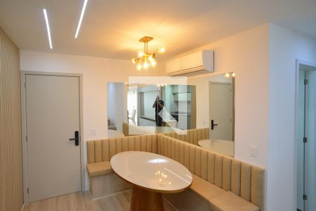 Sala de apartamento para alugar com 3 quartos, 95m² em Barra da Tijuca, Rio de Janeiro