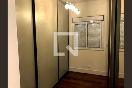 Closet da suíte de apartamento para alugar com 3 quartos, 260m² em Tremembé, São Paulo