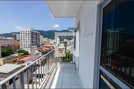 Sala de apartamento à venda com 2 quartos, 70m² em Vila Isabel, Rio de Janeiro