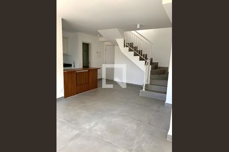 Sala de apartamento para alugar com 2 quartos, 79m² em Vila Madalena, São Paulo