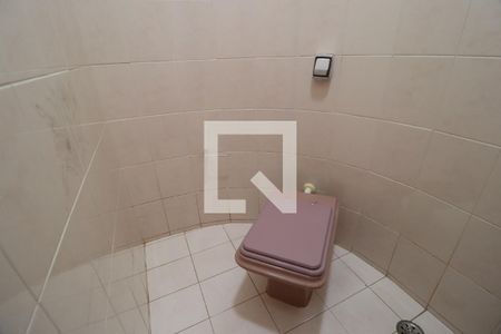 Lavabo de casa para alugar com 4 quartos, 225m² em Santa Mônica, Uberlândia