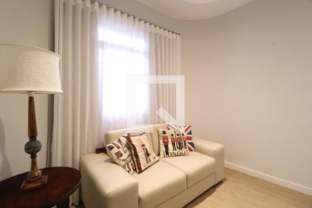 Sala de casa para alugar com 4 quartos, 225m² em Santa Mônica, Uberlândia