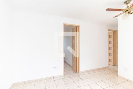 Sala de apartamento para alugar com 2 quartos, 56m² em Conjunto Habitacional Fazenda do Carmo, São Paulo