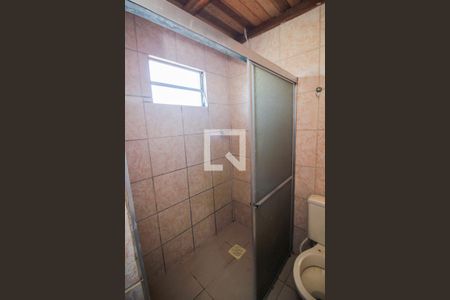 Banheiro da Suíte de casa para alugar com 3 quartos, 90m² em Medianeira, Porto Alegre