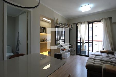 Sala de apartamento à venda com 2 quartos, 65m² em Vila Nova Conceição, São Paulo