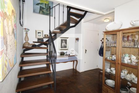 Sala 1 de apartamento para alugar com 4 quartos, 169m² em Higienópolis, Porto Alegre