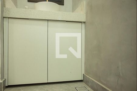 Lavabo de casa para alugar com 4 quartos, 250m² em Planalto Paulista, São Paulo