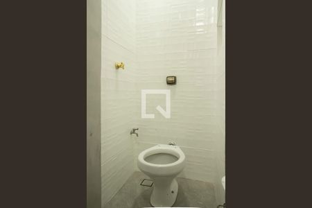 Lavabo de casa para alugar com 4 quartos, 250m² em Planalto Paulista, São Paulo