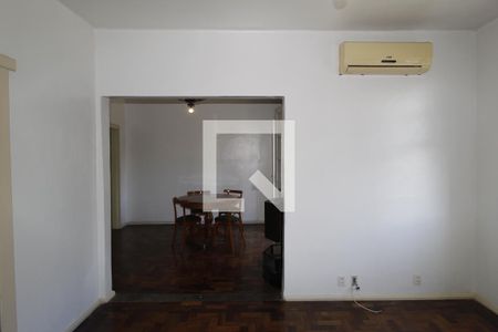 Sala de apartamento para alugar com 3 quartos, 96m² em Floresta, Porto Alegre
