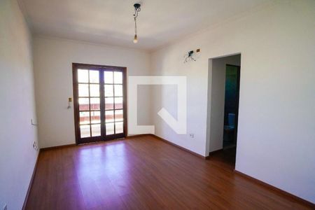 Casa à venda com 3 quartos, 280m² em Santa Maria, Santo André