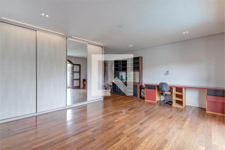 Casa à venda com 5 quartos, 762m² em Jardim Cordeiro, São Paulo