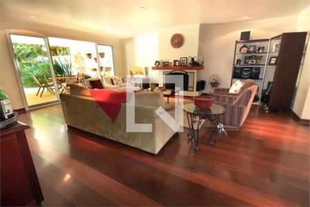 Casa à venda com 4 quartos, 730m² em Chácara Monte Alegre, São Paulo