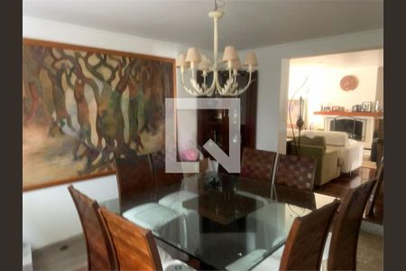 Casa à venda com 4 quartos, 730m² em Chácara Monte Alegre, São Paulo