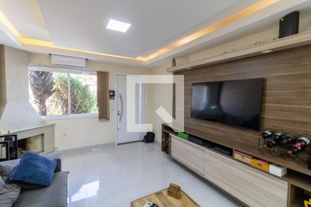 Sala de casa à venda com 3 quartos, 162m² em Hípica, Porto Alegre