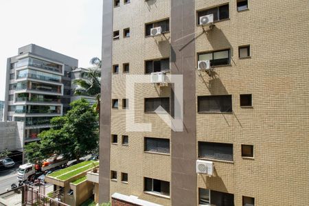Vista da Sala e Cozinha de apartamento para alugar com 1 quarto, 64m² em Jardim Paulista, São Paulo