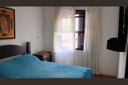 Casa à venda com 4 quartos, 233m² em Jardim Prudência, São Paulo