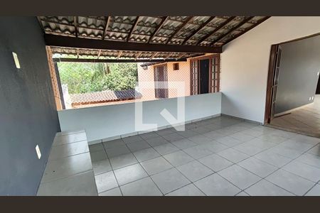 Varanda 1 de casa de condomínio para alugar com 5 quartos, 222m² em Taquara, Rio de Janeiro