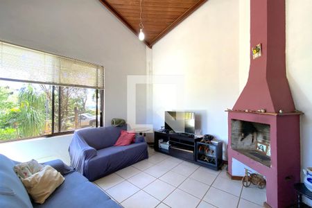 Sala de Estar de casa de condomínio à venda com 4 quartos, 180m² em Passárgada, Nova Lima