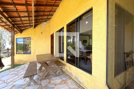 Varanda de casa de condomínio à venda com 4 quartos, 180m² em Passárgada, Nova Lima