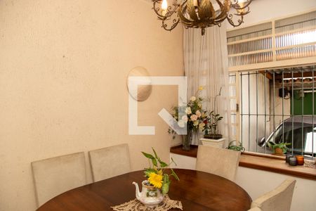 Sala de casa à venda com 2 quartos, 137m² em Jardim Petropolis, São Paulo