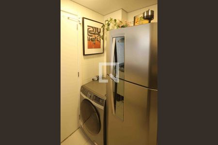 Cozinha e Área de Serviço de apartamento para alugar com 2 quartos, 33m² em Vila Ema, São Paulo