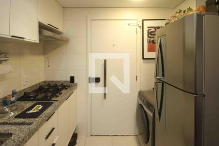 Cozinha e Área de Serviço de apartamento para alugar com 2 quartos, 33m² em Vila Ema, São Paulo