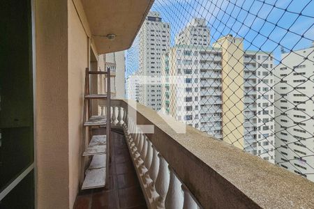 Sacada de apartamento para alugar com 3 quartos, 130m² em Centro, Guarujá