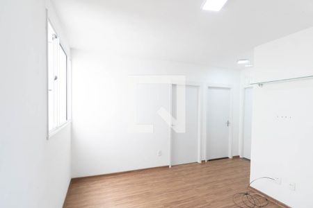 Sala de apartamento para alugar com 2 quartos, 42m² em Campo Grande, Rio de Janeiro