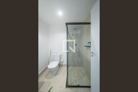 Banheiro de kitnet/studio à venda com 1 quarto, 23m² em Santo Amaro, São Paulo