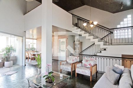 Sala de casa à venda com 3 quartos, 275m² em City América, São Paulo