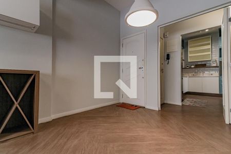 Sala  de apartamento para alugar com 2 quartos, 83m² em Copacabana, Rio de Janeiro