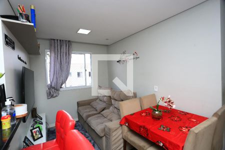 Sala  de apartamento para alugar com 2 quartos, 47m² em Jardim Helga, São Paulo