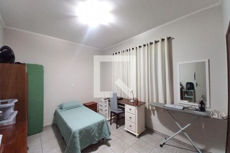 Quarto 1  de casa à venda com 4 quartos, 167m² em Jardim dos Oliveiras, Campinas