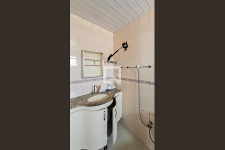 Banheiro da Suíte de apartamento para alugar com 3 quartos, 89m² em Ana Lúcia, Belo Horizonte