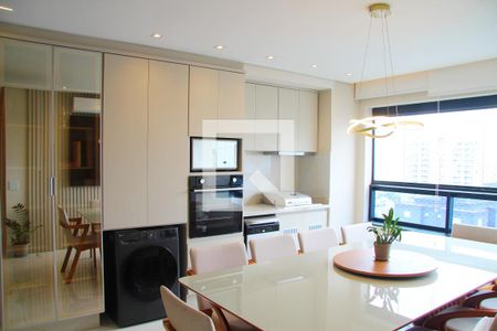 Sala e Cozinha integrada  de apartamento à venda com 2 quartos, 69m² em Vila Augusta, Guarulhos