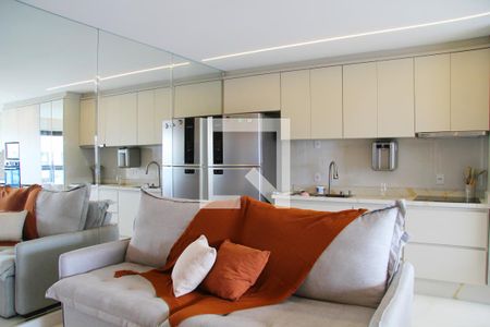 Sala e Cozinha integrada  de apartamento à venda com 2 quartos, 69m² em Vila Augusta, Guarulhos