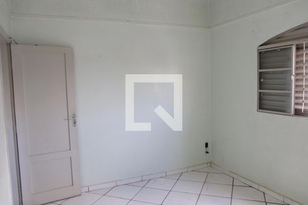 Quarto 01 de apartamento para alugar com 2 quartos, 100m² em Setor Central, Goiânia