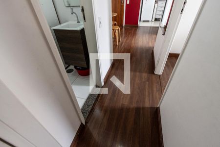 Corredor de apartamento para alugar com 2 quartos, 55m² em Barra Funda, São Paulo