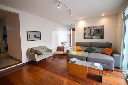 Sala de casa de condomínio à venda com 5 quartos, 315m² em Jardim Cordeiro, São Paulo