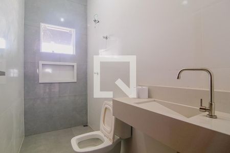 Banheiro de kitnet/studio para alugar com 2 quartos, 50m² em Jardim Veneza, Indaiatuba